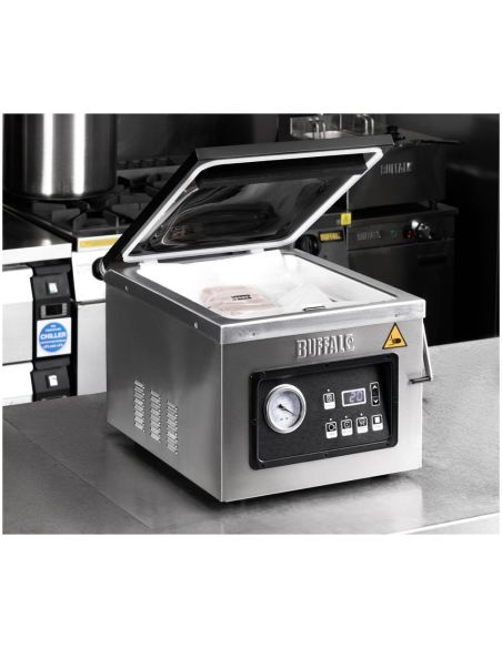 Machine de mise sous vide avec chambre et pompe à huile 9L - Buffalo - HT497