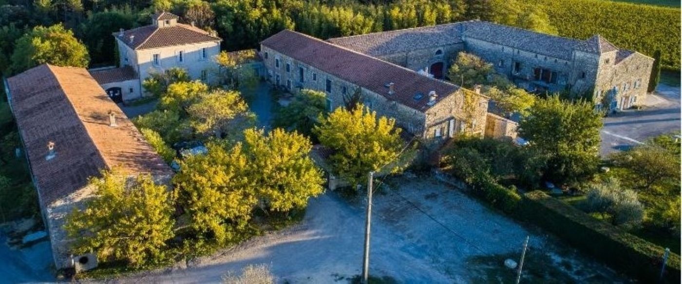 Nos réalisations clients | Domaine UMA : Un bar à vins Bistronomique avec nos fours Unox 